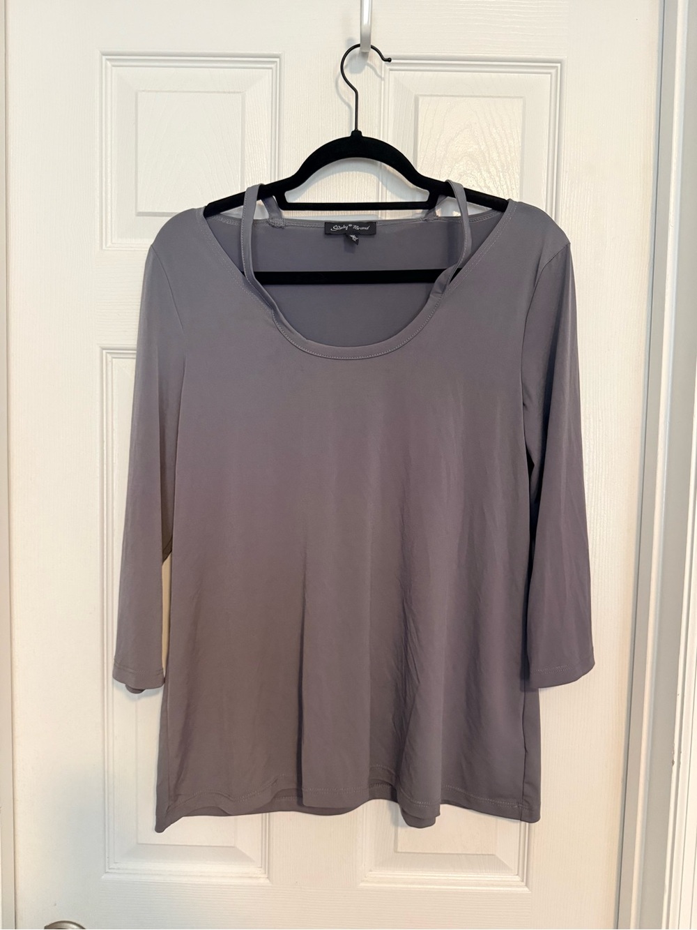 Slinky Brand Gray Scoop-Neck Long Sleeve Blouse